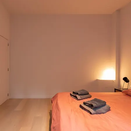 Апартаменти Deluxe 3 Bedrooms With Casino View At The And Free Parking
