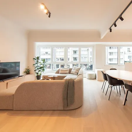 Deluxe 3 Bedrooms With Casino View At The And Free Parking * Остенде