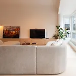 Deluxe 3 Bedrooms With Casino View At The And Free Parking Lejlighed *