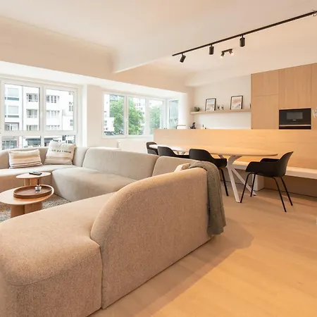 Deluxe 3 Bedrooms Apartment With Casino View At The Beach And Free Parking Apartment Ostend