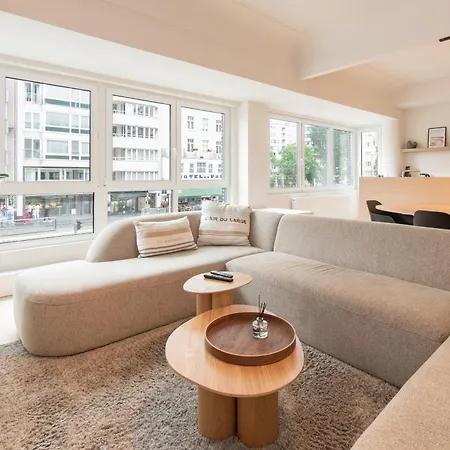 Apartment Deluxe 3 Bedrooms Apartment With Casino View At The Beach And Free Parking
