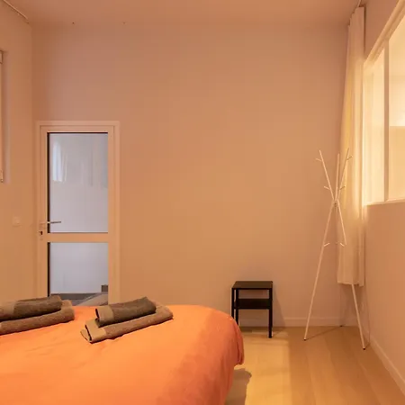 Deluxe 3 Bedrooms Apartment With Casino View At The Beach And Free Parking Apartment
