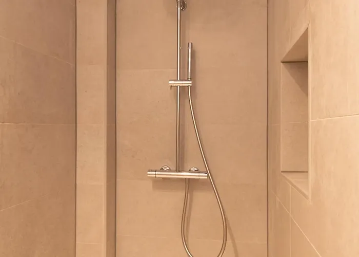 Deluxe 3 Bedrooms With Casino View At The And Free Parking *