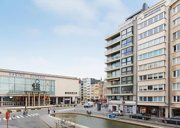 Deluxe 3 Bedrooms With Casino View At The And Free Parking 公寓 奥斯滕德